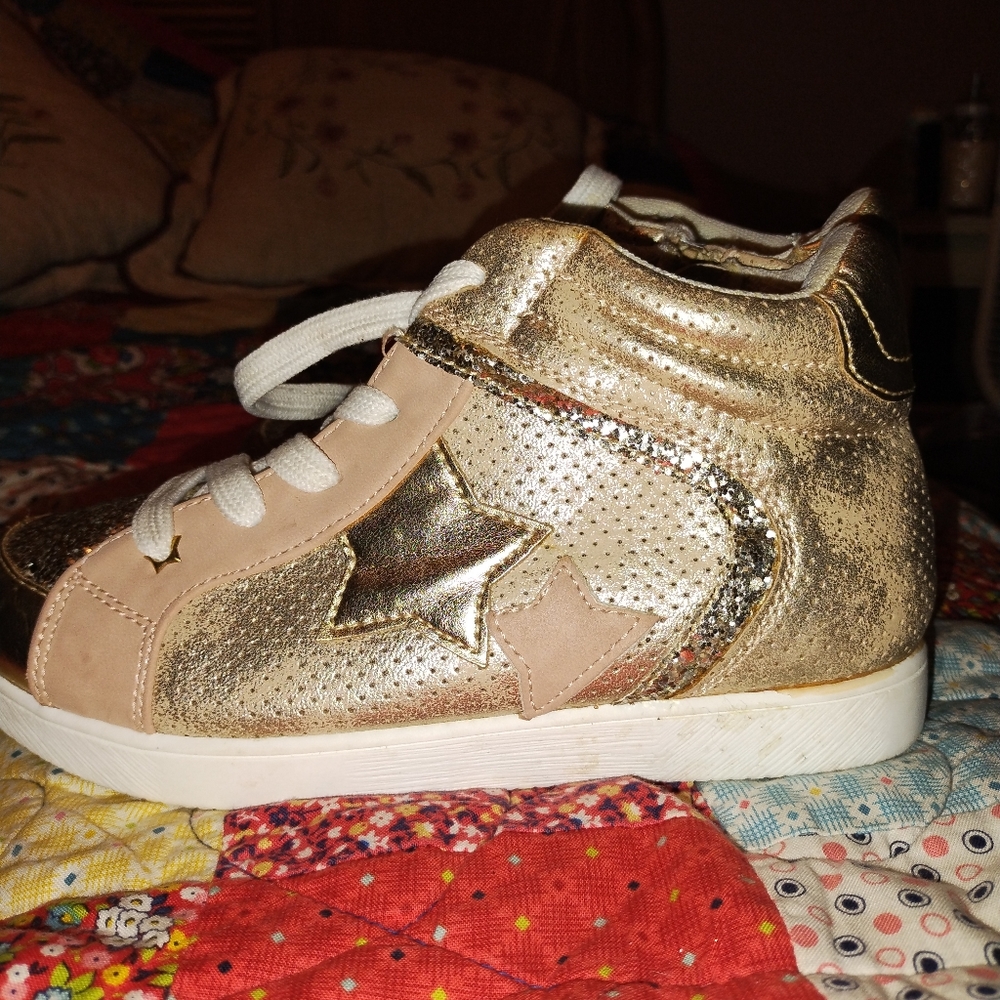 Girls size 6 youth